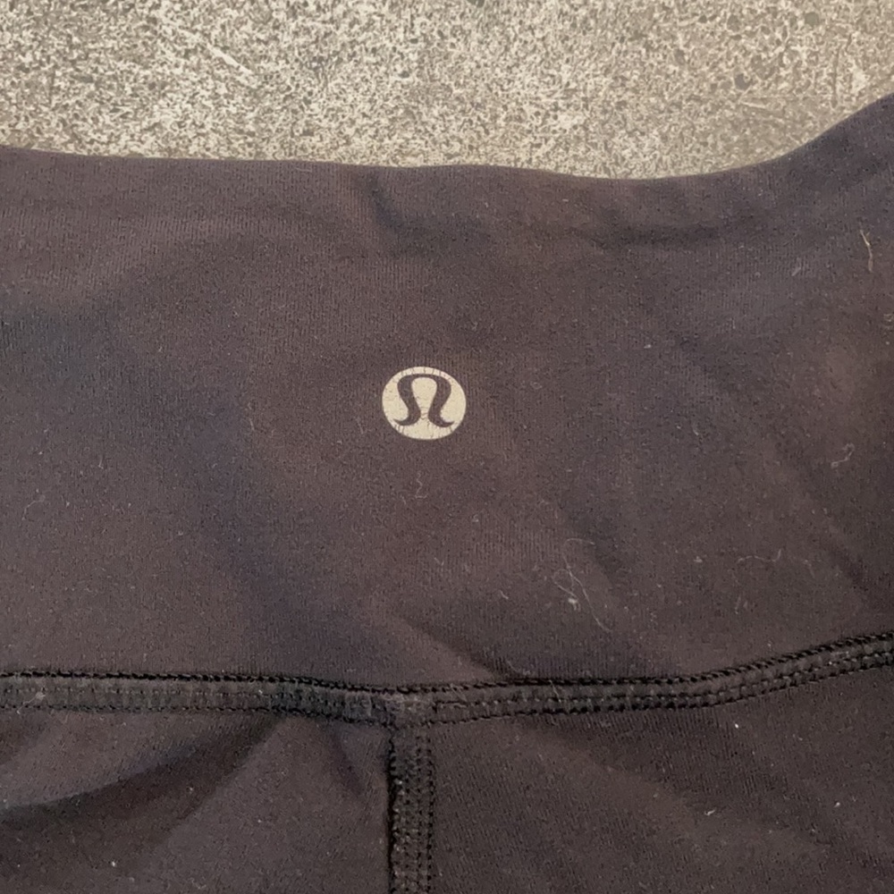 Lululemon legging - Picture 2 of 2